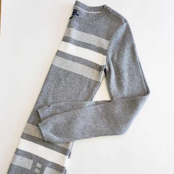 Tommy Hilfiger long sleeved sweather - Picture 7 of 7